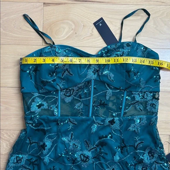 NWT Lulus Glittering Emerald Mesh Sequin Embroidered Mini Dress | Size Large - Picture 3 of 8